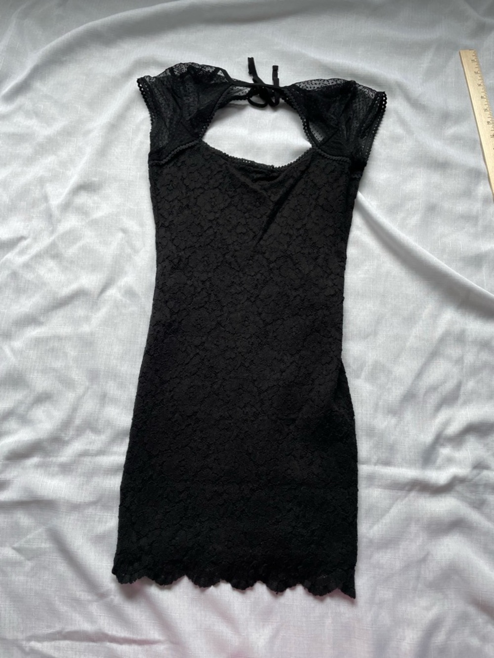 LBD, Silence + Noise Women's Black Lace Bodycon Dress Size M (fits Like 2)